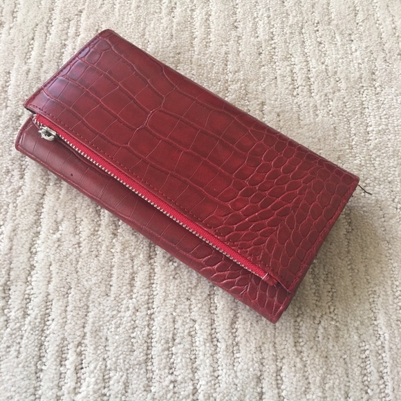 Handbags - NWOT Faux Red Alligator Wallet